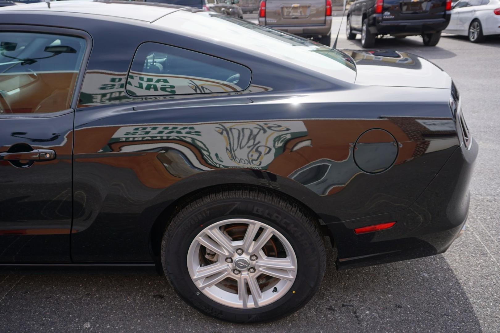 2014 Black /Charcoal Black FORD MUSTANG V6 (1ZVBP8AM1E5) with an 3.7L V-6 DOHC engine, located at 312 Centre Ave, Schuylkill Haven, PA, 17972, (570) 593-5278, 40.638130, -76.177383- Photo#5