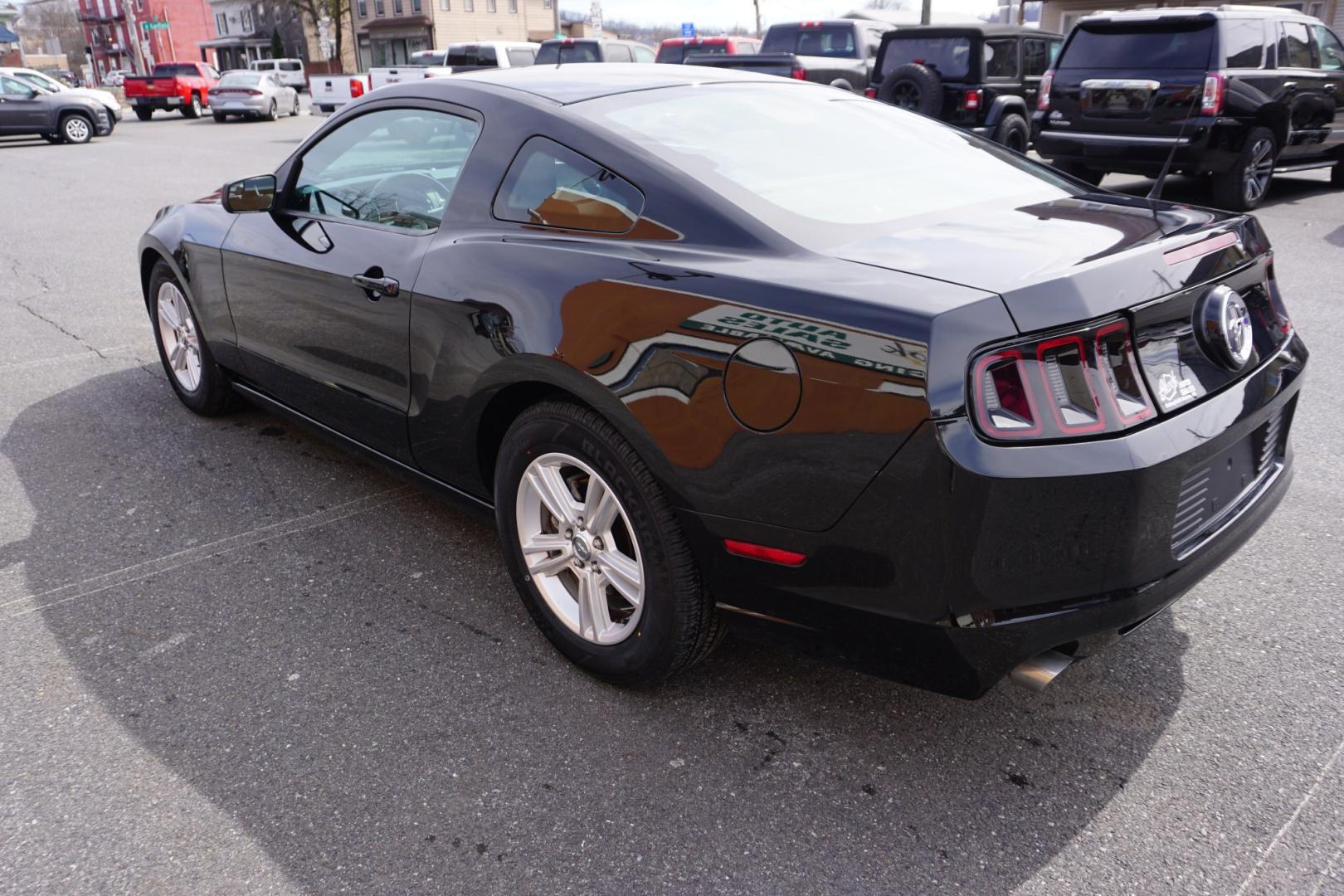 2014 Black /Charcoal Black FORD MUSTANG V6 (1ZVBP8AM1E5) with an 3.7L V-6 DOHC engine, located at 312 Centre Ave, Schuylkill Haven, PA, 17972, (570) 593-5278, 40.638130, -76.177383- Photo#6
