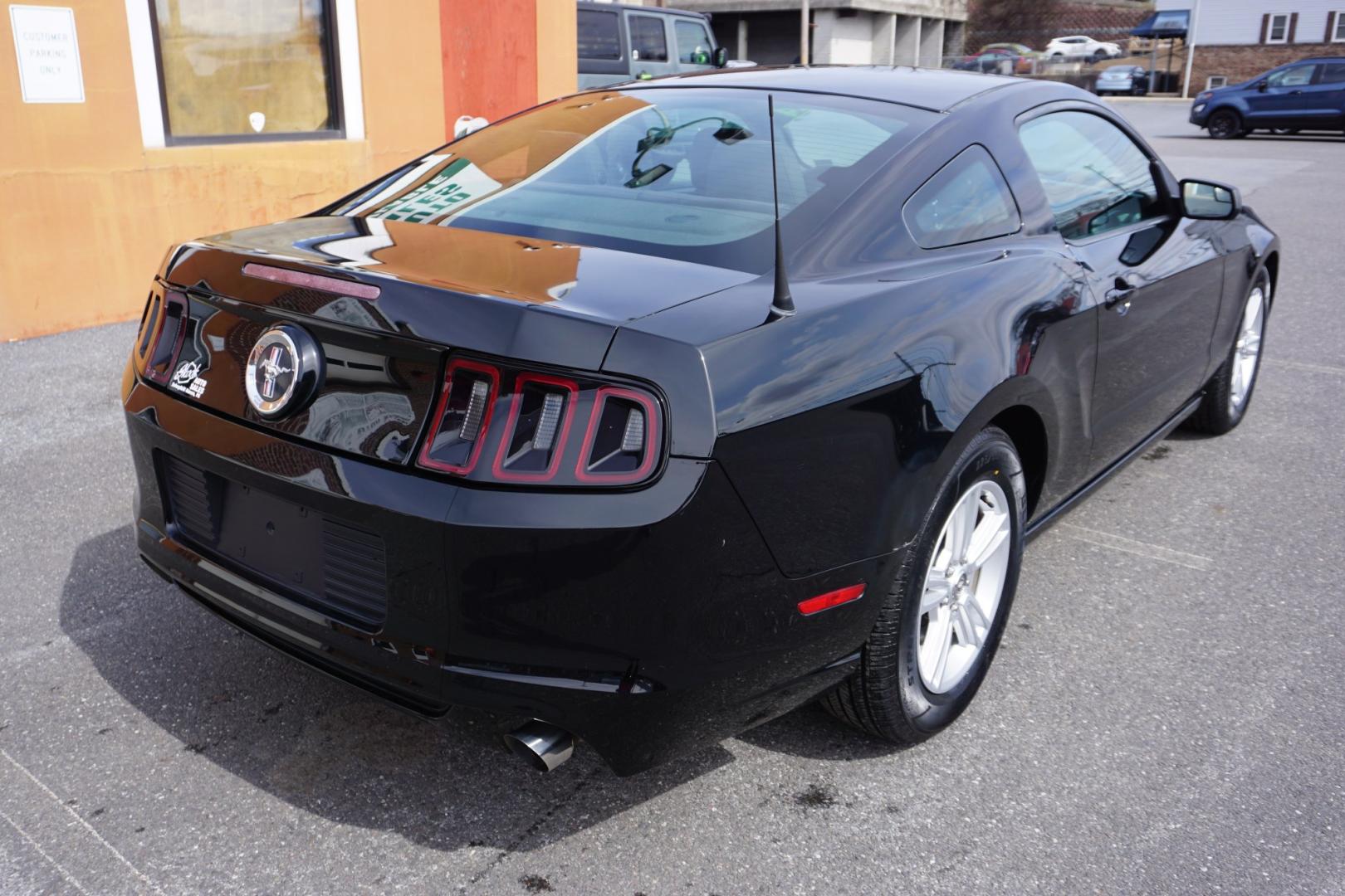 2014 Black /Charcoal Black FORD MUSTANG V6 (1ZVBP8AM1E5) with an 3.7L V-6 DOHC engine, located at 312 Centre Ave, Schuylkill Haven, PA, 17972, (570) 593-5278, 40.638130, -76.177383- Photo#9