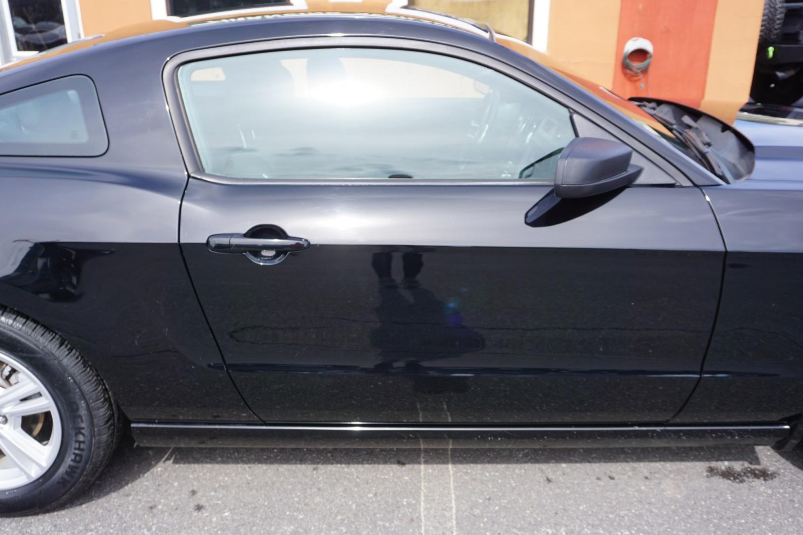 2014 Black /Charcoal Black FORD MUSTANG V6 (1ZVBP8AM1E5) with an 3.7L V-6 DOHC engine, located at 312 Centre Ave, Schuylkill Haven, PA, 17972, (570) 593-5278, 40.638130, -76.177383- Photo#12