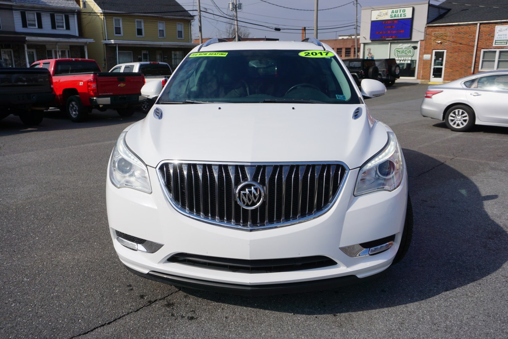 2017 White Frost Tricoat /Ebony w/Ebony Accents BUICK ENCLAVE LEATHER (5GAKVBKD2HJ) with an 3.6L V-6 gasoline direct injection engine, located at 312 Centre Ave, Schuylkill Haven, PA, 17972, (570) 593-5278, 40.638130, -76.177383 - Photo#1