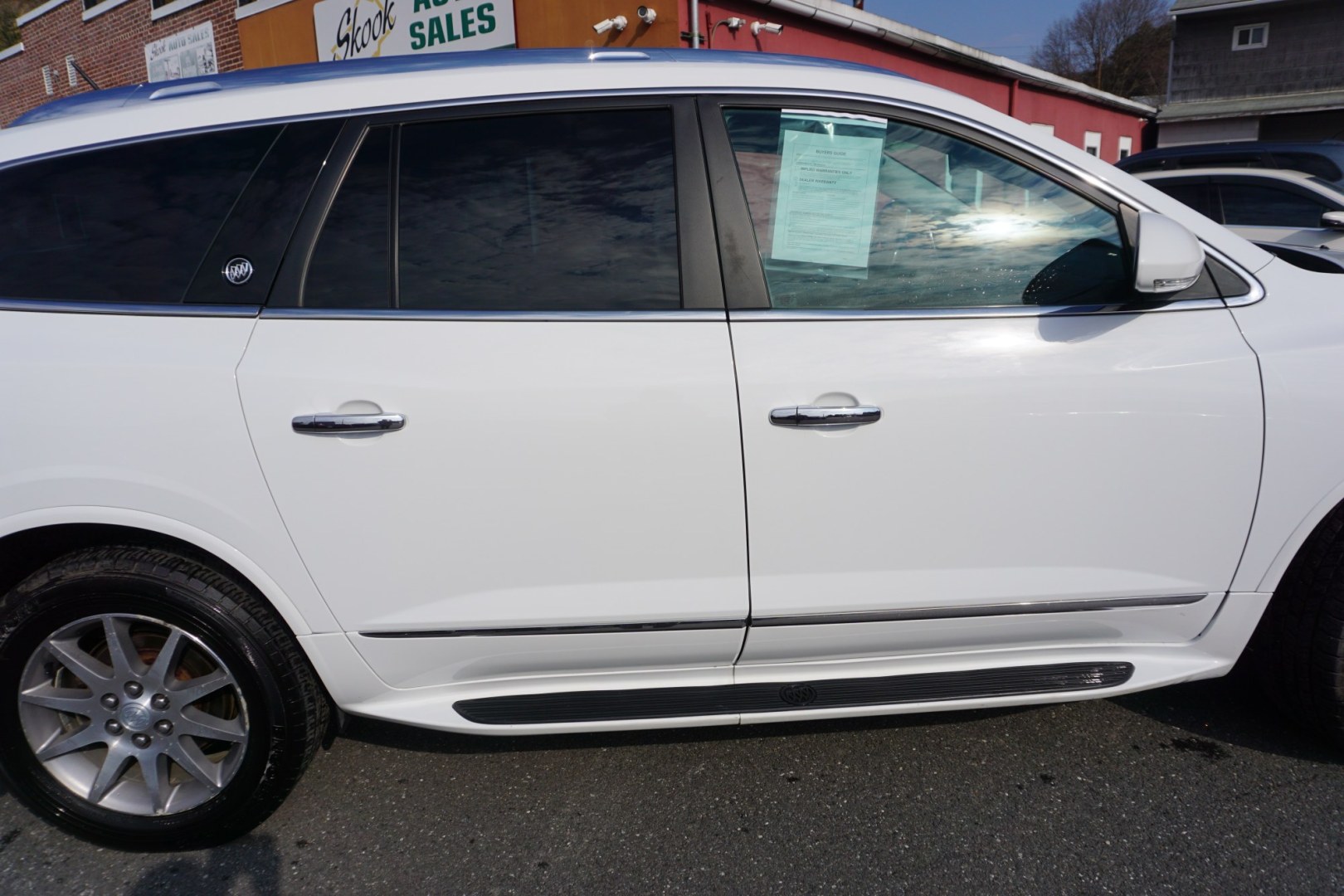 2017 White Frost Tricoat /Ebony w/Ebony Accents BUICK ENCLAVE LEATHER (5GAKVBKD2HJ) with an 3.6L V-6 gasoline direct injection engine, located at 312 Centre Ave, Schuylkill Haven, PA, 17972, (570) 593-5278, 40.638130, -76.177383 - Photo#12