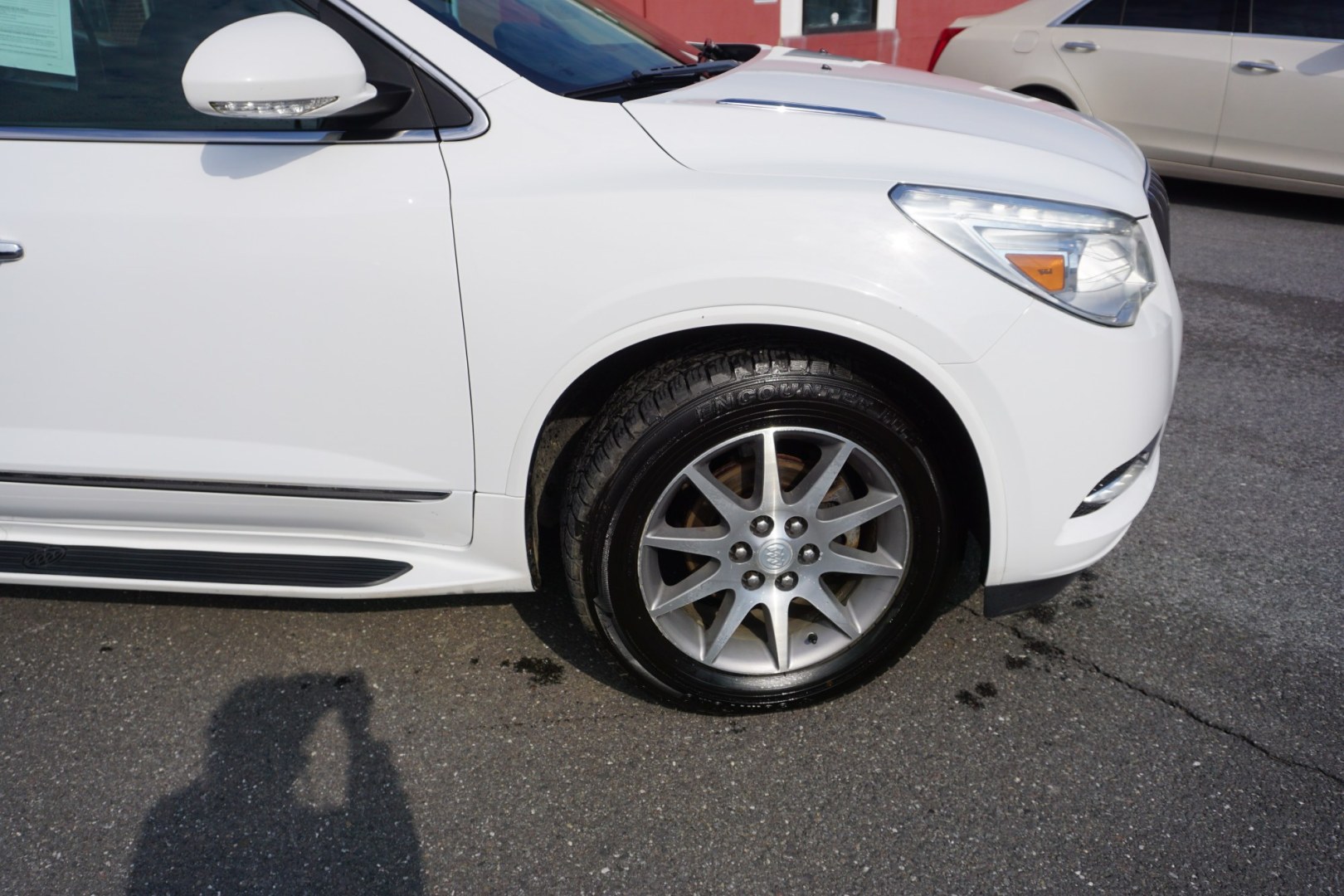 2017 White Frost Tricoat /Ebony w/Ebony Accents BUICK ENCLAVE LEATHER (5GAKVBKD2HJ) with an 3.6L V-6 gasoline direct injection engine, located at 312 Centre Ave, Schuylkill Haven, PA, 17972, (570) 593-5278, 40.638130, -76.177383 - Photo#13