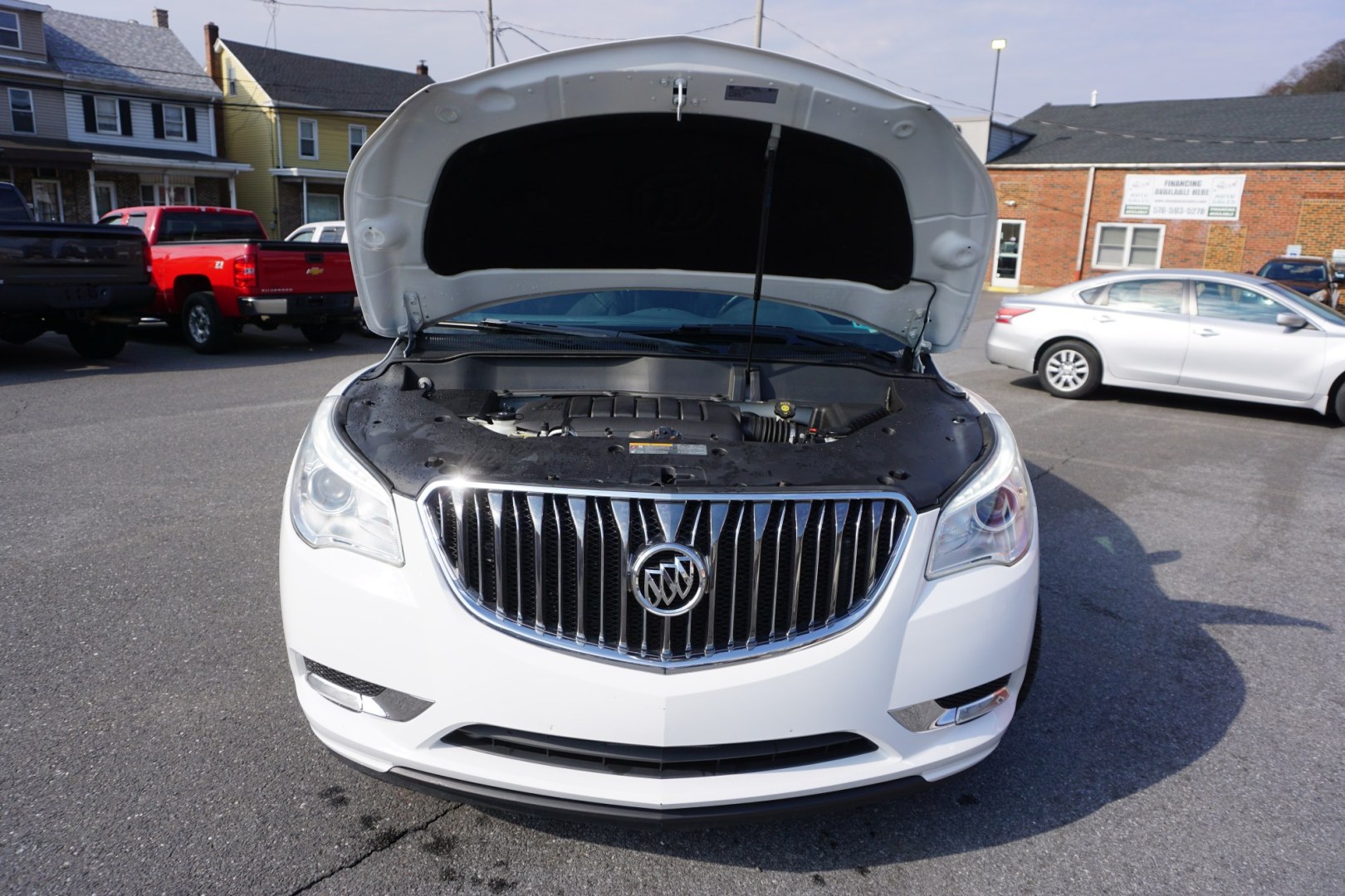 2017 White Frost Tricoat /Ebony w/Ebony Accents BUICK ENCLAVE LEATHER (5GAKVBKD2HJ) with an 3.6L V-6 gasoline direct injection engine, located at 312 Centre Ave, Schuylkill Haven, PA, 17972, (570) 593-5278, 40.638130, -76.177383 - Photo#15