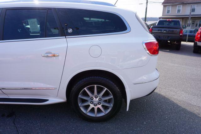 2017 White Frost Tricoat /Ebony w/Ebony Accents Buick Enclave Leather (5GAKVBKD2HJ) with an 3.6L V-6 gasoline direct injection engine, located at 312 Centre Ave, Schuylkill Haven, PA, 17972, (570) 593-5278, 40.638130, -76.177383 - Photo#5