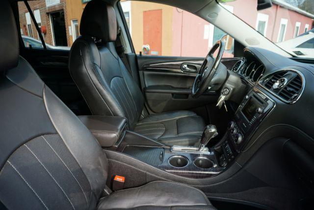 2017 White Frost Tricoat /Ebony w/Ebony Accents Buick Enclave Leather (5GAKVBKD2HJ) with an 3.6L V-6 gasoline direct injection engine, located at 312 Centre Ave, Schuylkill Haven, PA, 17972, (570) 593-5278, 40.638130, -76.177383 - Photo#43