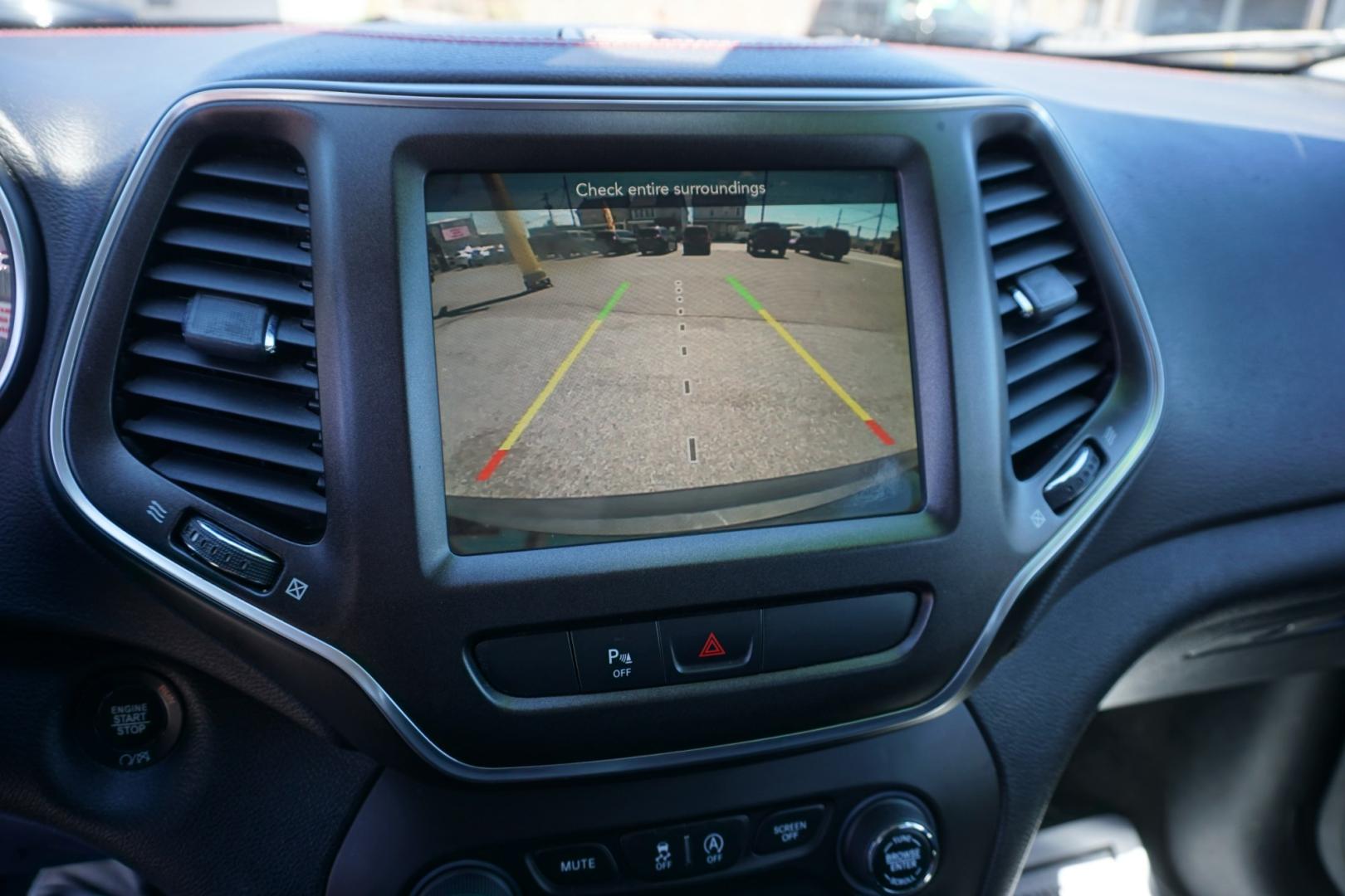 2019 Sting-Gray Clearcoat /Black JEEP CHEROKEE TRAILHAWK (1C4PJMBX4KD) , located at 312 Centre Ave, Schuylkill Haven, PA, 17972, (570) 593-5278, 40.638130, -76.177383 - Photo#22