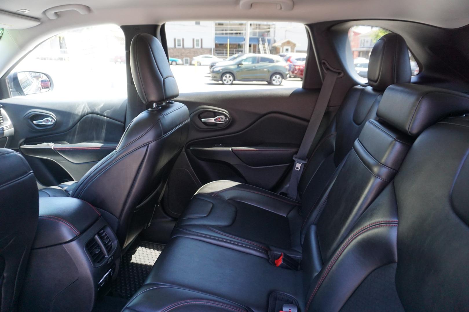 2019 Sting-Gray Clearcoat /Black JEEP CHEROKEE TRAILHAWK (1C4PJMBX4KD) , located at 312 Centre Ave, Schuylkill Haven, PA, 17972, (570) 593-5278, 40.638130, -76.177383 - Photo#24