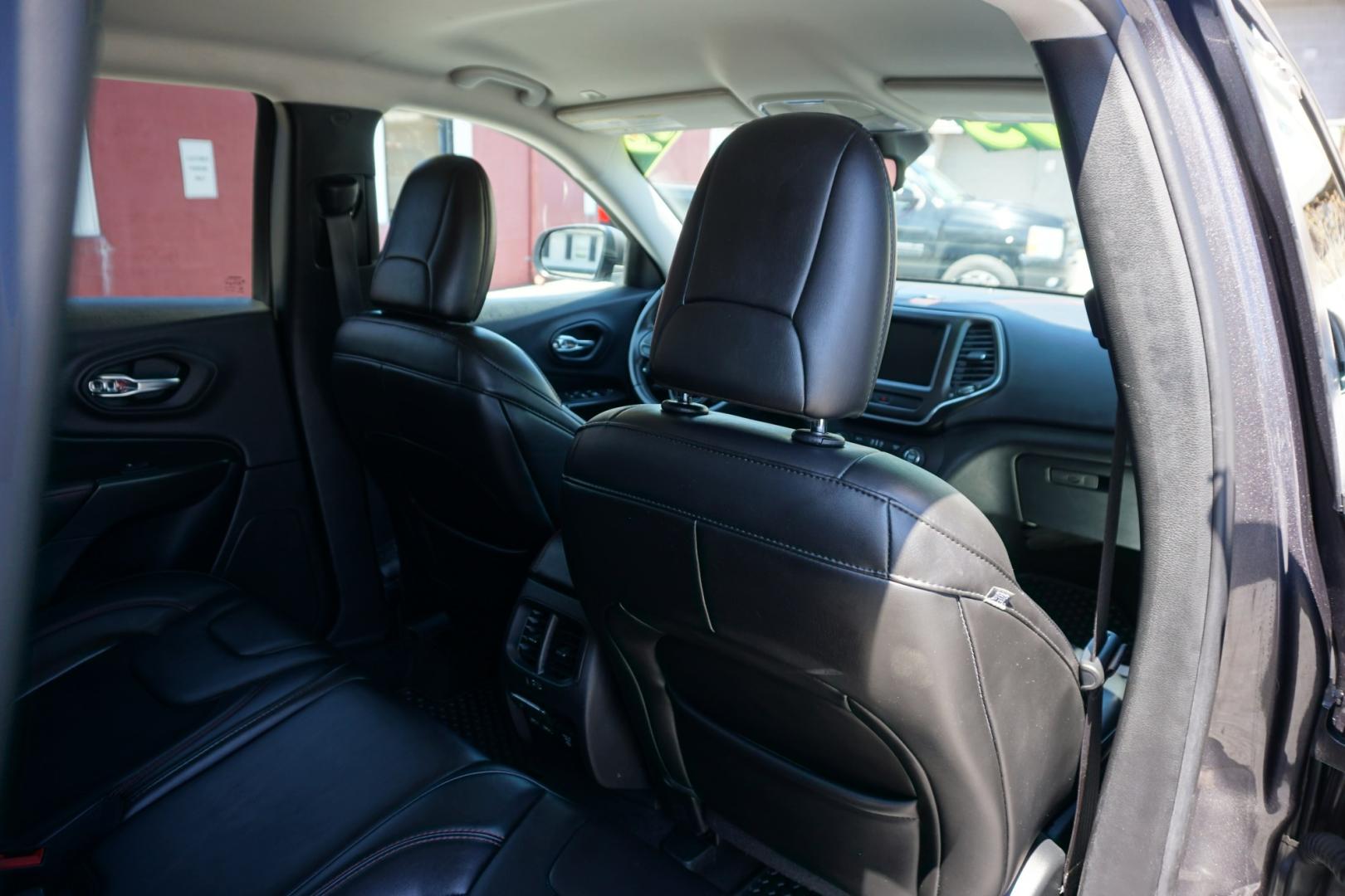 2019 Sting-Gray Clearcoat /Black JEEP CHEROKEE TRAILHAWK (1C4PJMBX4KD) , located at 312 Centre Ave, Schuylkill Haven, PA, 17972, (570) 593-5278, 40.638130, -76.177383 - Photo#30