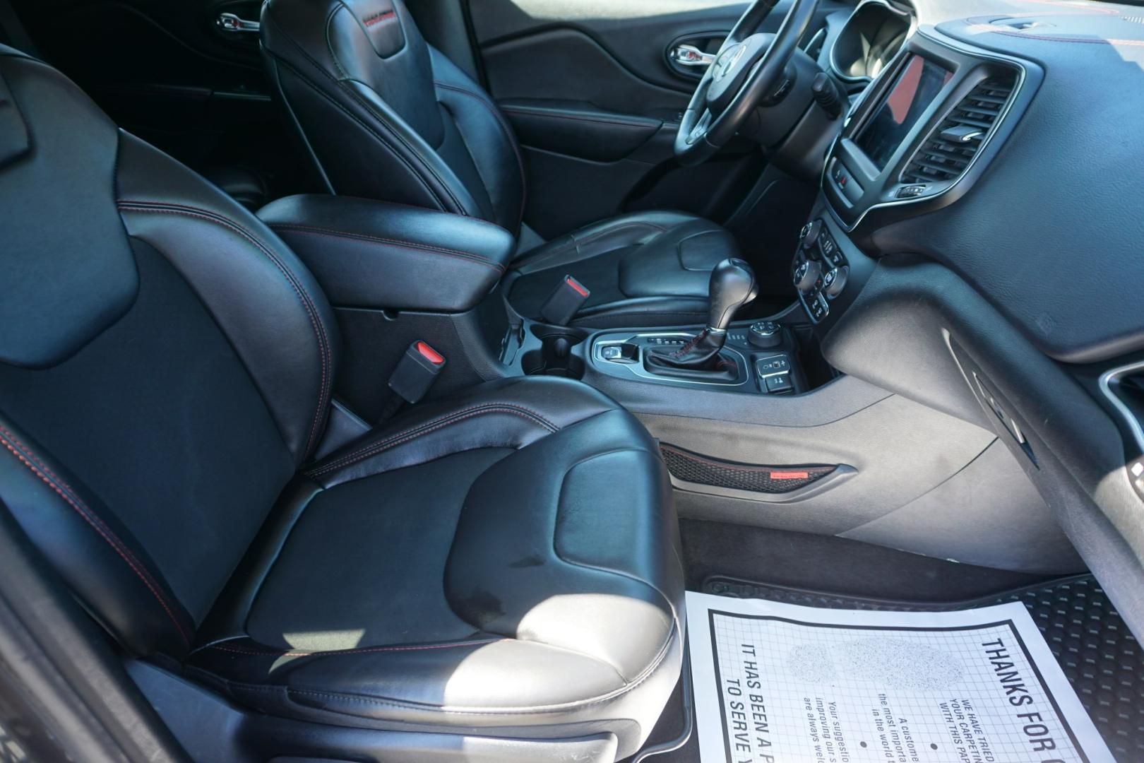 2019 Sting-Gray Clearcoat /Black JEEP CHEROKEE TRAILHAWK (1C4PJMBX4KD) , located at 312 Centre Ave, Schuylkill Haven, PA, 17972, (570) 593-5278, 40.638130, -76.177383 - Photo#38