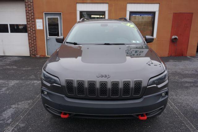 2019 Sting-Gray Clearcoat /Black JEEP CHEROKEE TRAILHAWK (1C4PJMBX4KD) , located at 312 Centre Ave, Schuylkill Haven, PA, 17972, (570) 593-5278, 40.638130, -76.177383 - Photo#41
