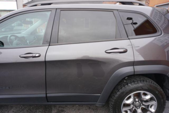 2019 Sting-Gray Clearcoat /Black JEEP CHEROKEE TRAILHAWK (1C4PJMBX4KD) , located at 312 Centre Ave, Schuylkill Haven, PA, 17972, (570) 593-5278, 40.638130, -76.177383 - Photo#45