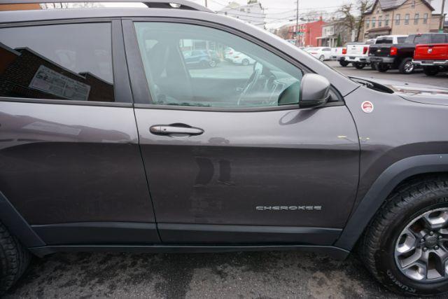 2019 Sting-Gray Clearcoat /Black JEEP CHEROKEE TRAILHAWK (1C4PJMBX4KD) , located at 312 Centre Ave, Schuylkill Haven, PA, 17972, (570) 593-5278, 40.638130, -76.177383 - Photo#54