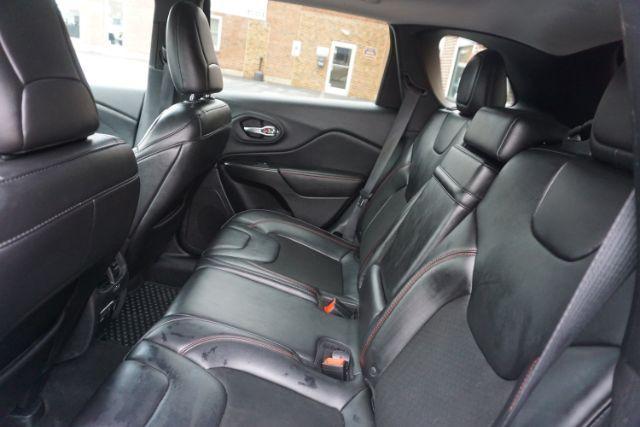 2019 Sting-Gray Clearcoat /Black JEEP CHEROKEE TRAILHAWK (1C4PJMBX4KD) , located at 312 Centre Ave, Schuylkill Haven, PA, 17972, (570) 593-5278, 40.638130, -76.177383 - Photo#66