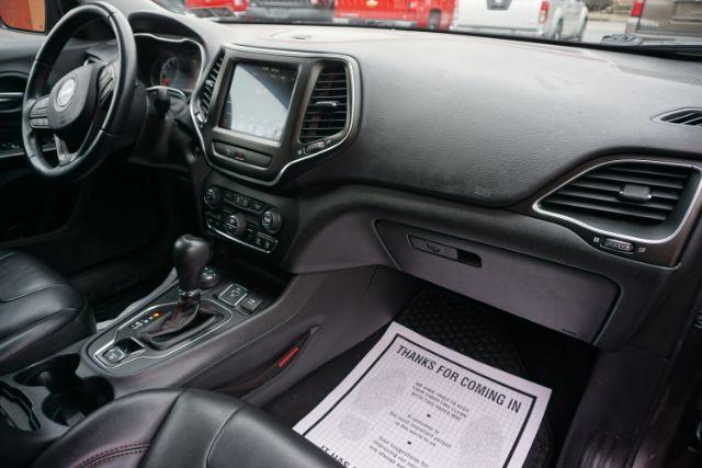 2019 Sting-Gray Clearcoat /Black JEEP CHEROKEE TRAILHAWK (1C4PJMBX4KD) , located at 312 Centre Ave, Schuylkill Haven, PA, 17972, (570) 593-5278, 40.638130, -76.177383 - Photo#77