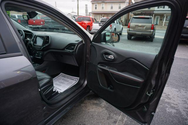 2019 Sting-Gray Clearcoat /Black JEEP CHEROKEE TRAILHAWK (1C4PJMBX4KD) , located at 312 Centre Ave, Schuylkill Haven, PA, 17972, (570) 593-5278, 40.638130, -76.177383 - Photo#78