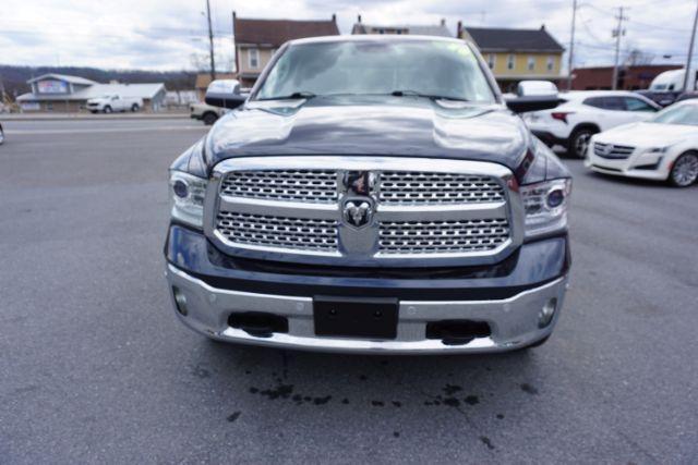 2018 Maximum Steel Metallic Clearcoat /Black Ram 1500 Laramie Crew Cab 4x4 6'4 Box (1C6RR7VM3JS) with an EcoDiesel 3L V-6 diesel direct injection engine, located at 312 Centre Ave, Schuylkill Haven, PA, 17972, (570) 593-5278, 40.638130, -76.177383 - Photo#1