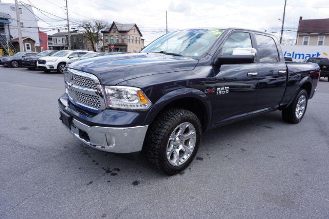 2018 Maximum Steel Metallic Clearcoat /Black Ram 1500 Laramie Crew Cab 4x4 6'4 Box (1C6RR7VM3JS) with an EcoDiesel 3L V-6 diesel direct injection engine, located at 312 Centre Ave, Schuylkill Haven, PA, 17972, (570) 593-5278, 40.638130, -76.177383 - Photo#2