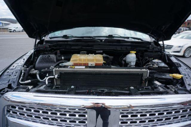 2018 Maximum Steel Metallic Clearcoat /Black Ram 1500 Laramie Crew Cab 4x4 6'4 Box (1C6RR7VM3JS) with an EcoDiesel 3L V-6 diesel direct injection engine, located at 312 Centre Ave, Schuylkill Haven, PA, 17972, (570) 593-5278, 40.638130, -76.177383 - Photo#14
