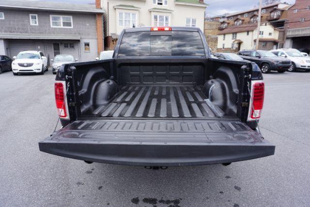 2018 Maximum Steel Metallic Clearcoat /Black Ram 1500 Laramie Crew Cab 4x4 6'4 Box (1C6RR7VM3JS) with an EcoDiesel 3L V-6 diesel direct injection engine, located at 312 Centre Ave, Schuylkill Haven, PA, 17972, (570) 593-5278, 40.638130, -76.177383 - Photo#15