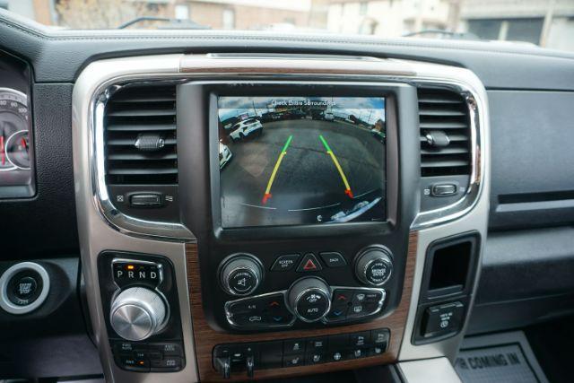 2018 Maximum Steel Metallic Clearcoat /Black Ram 1500 Laramie Crew Cab 4x4 6'4 Box (1C6RR7VM3JS) with an EcoDiesel 3L V-6 diesel direct injection engine, located at 312 Centre Ave, Schuylkill Haven, PA, 17972, (570) 593-5278, 40.638130, -76.177383 - Photo#24