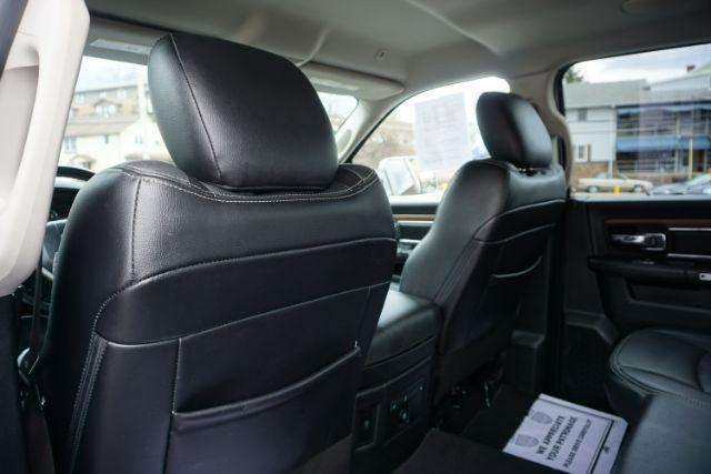 2018 Maximum Steel Metallic Clearcoat /Black Ram 1500 Laramie Crew Cab 4x4 6'4 Box (1C6RR7VM3JS) with an EcoDiesel 3L V-6 diesel direct injection engine, located at 312 Centre Ave, Schuylkill Haven, PA, 17972, (570) 593-5278, 40.638130, -76.177383 - Photo#25