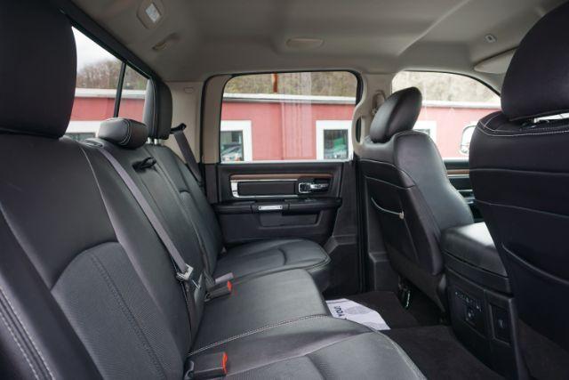 2018 Maximum Steel Metallic Clearcoat /Black Ram 1500 Laramie Crew Cab 4x4 6'4 Box (1C6RR7VM3JS) with an EcoDiesel 3L V-6 diesel direct injection engine, located at 312 Centre Ave, Schuylkill Haven, PA, 17972, (570) 593-5278, 40.638130, -76.177383 - Photo#31