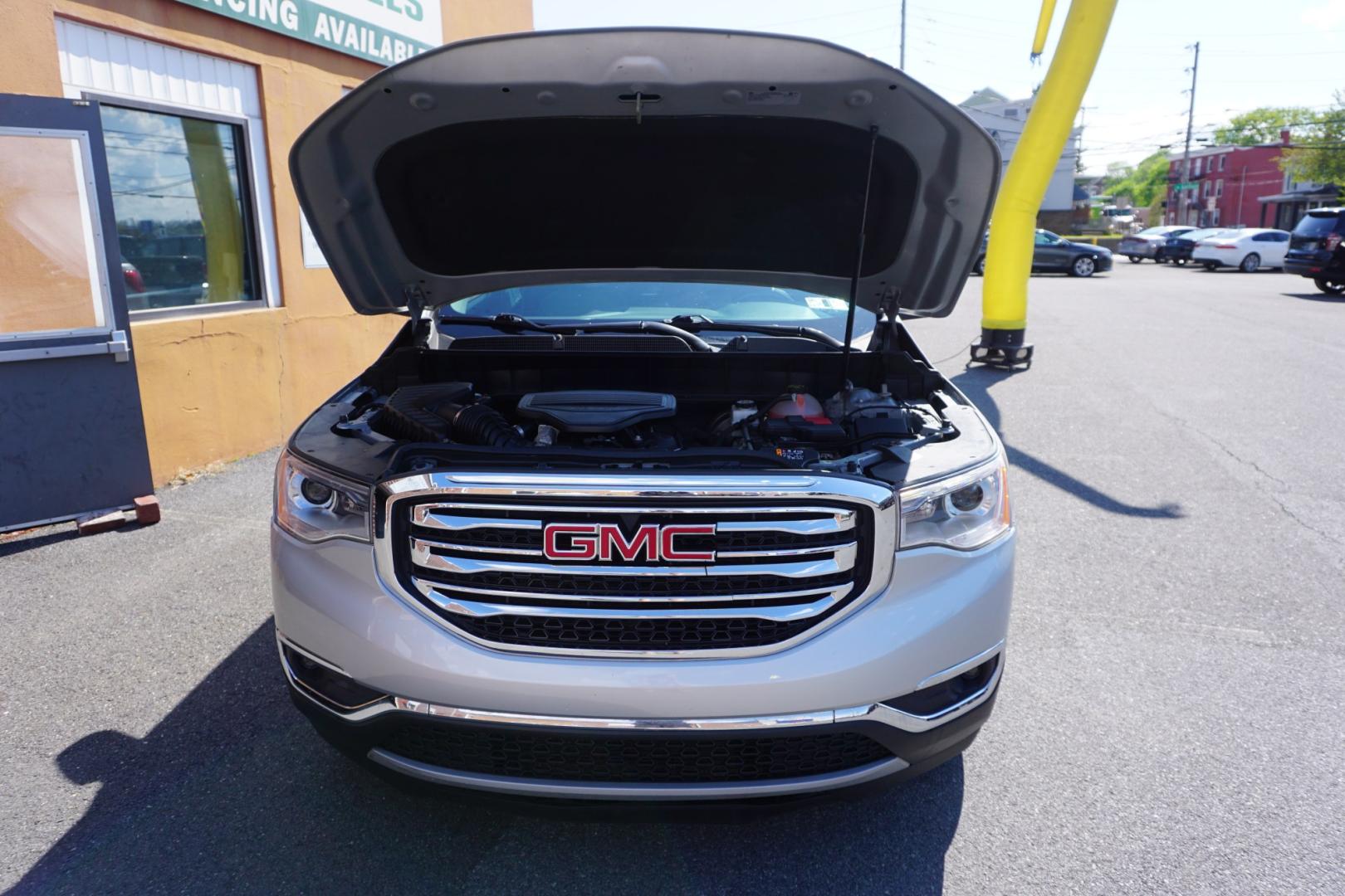 2019 Quicksilver Metallic /Jet Black GMC ACADIA SLT-1 (1GKKNULS4KZ) with an 3.6L V-6 gasoline direct injection engine, located at 312 Centre Ave, Schuylkill Haven, PA, 17972, (570) 593-5278, 40.638130, -76.177383 - Photo#16