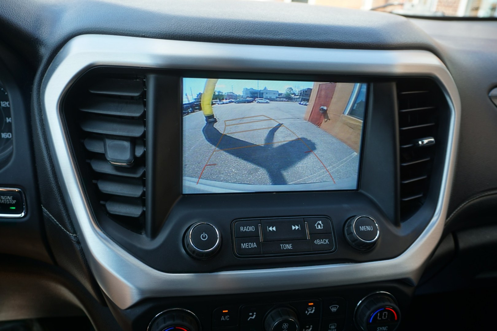 2019 Quicksilver Metallic /Jet Black GMC ACADIA SLT-1 (1GKKNULS4KZ) with an 3.6L V-6 gasoline direct injection engine, located at 312 Centre Ave, Schuylkill Haven, PA, 17972, (570) 593-5278, 40.638130, -76.177383 - Photo#24
