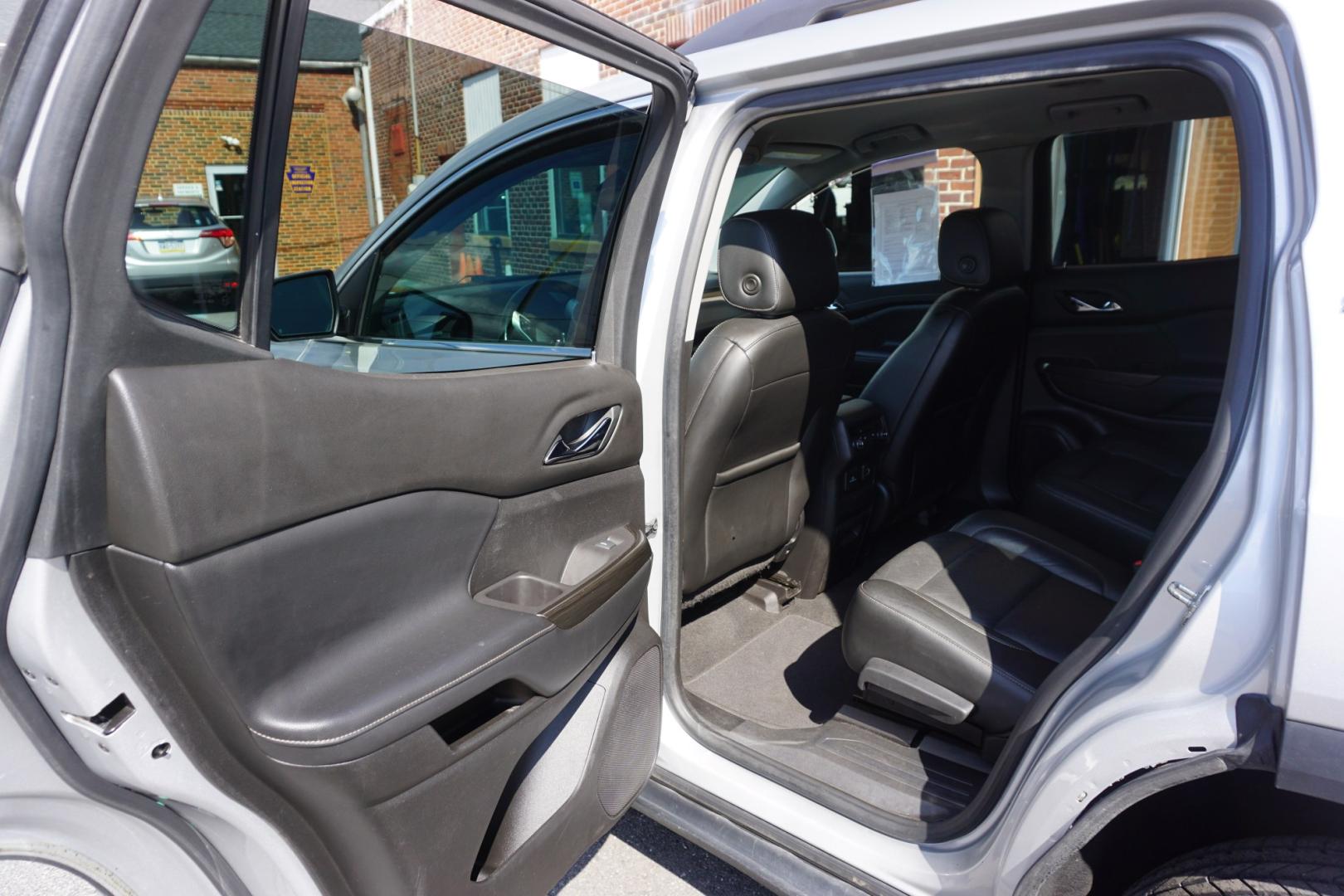 2019 Quicksilver Metallic /Jet Black GMC ACADIA SLT-1 (1GKKNULS4KZ) with an 3.6L V-6 gasoline direct injection engine, located at 312 Centre Ave, Schuylkill Haven, PA, 17972, (570) 593-5278, 40.638130, -76.177383 - Photo#35