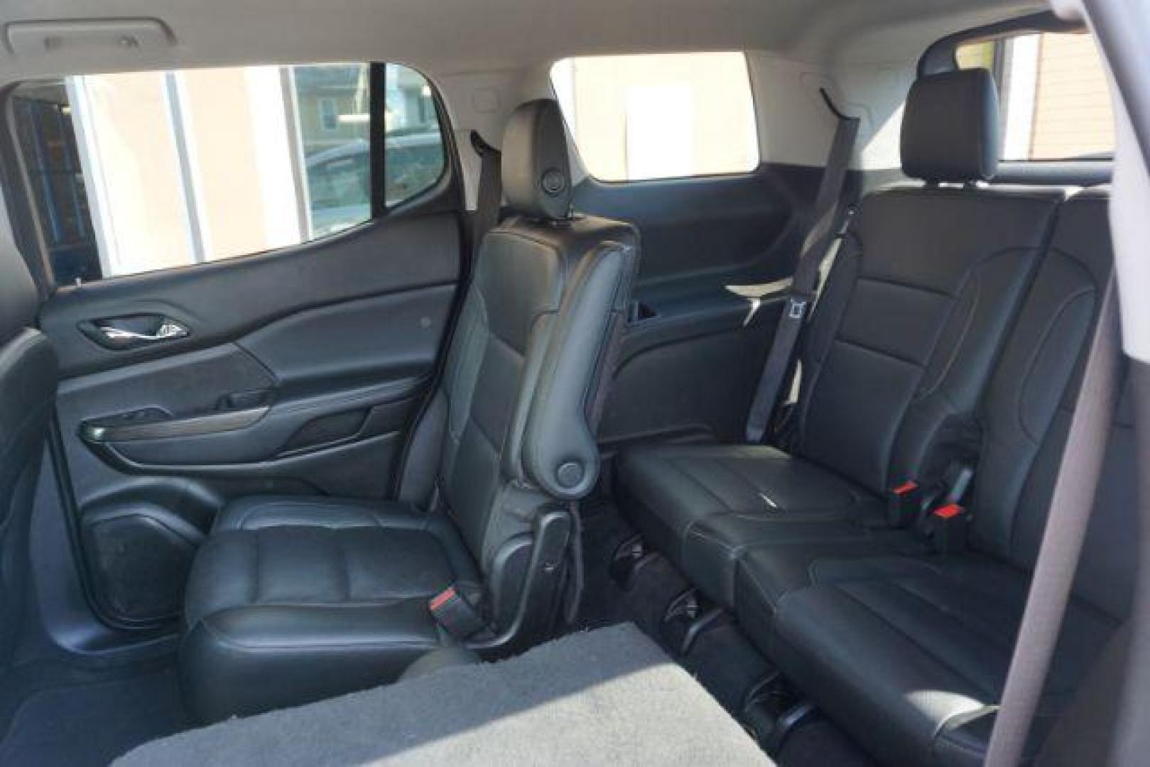 2019 Quicksilver Metallic /Jet Black GMC ACADIA SLT-1 (1GKKNULS4KZ) with an 3.6L V-6 gasoline direct injection engine, located at 312 Centre Ave, Schuylkill Haven, PA, 17972, (570) 593-5278, 40.638130, -76.177383- Photo#73
