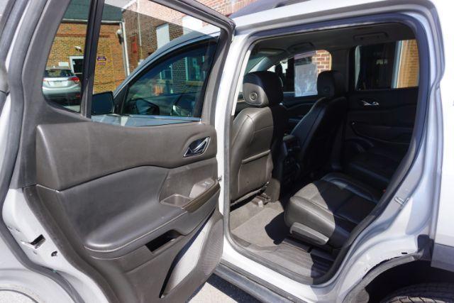 2019 Quicksilver Metallic /Jet Black GMC ACADIA SLT-1 (1GKKNULS4KZ) with an 3.6L V-6 gasoline direct injection engine, located at 312 Centre Ave, Schuylkill Haven, PA, 17972, (570) 593-5278, 40.638130, -76.177383 - Photo#75