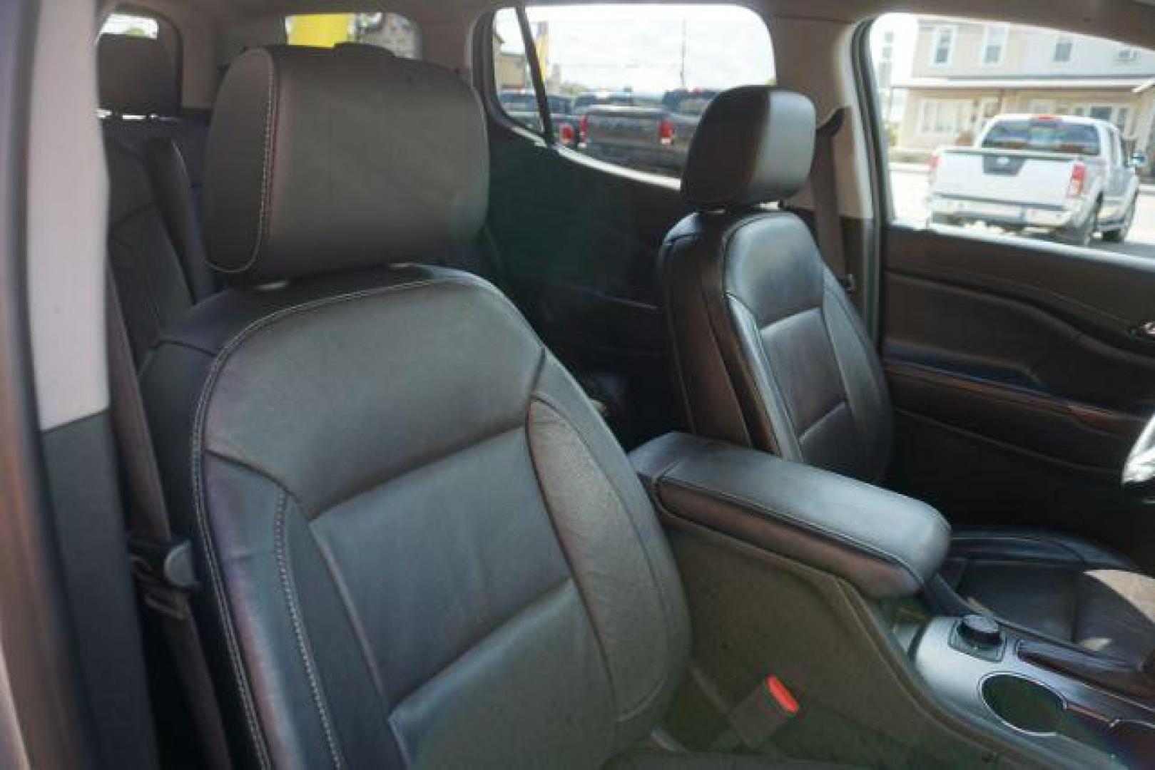 2019 Quicksilver Metallic /Jet Black GMC ACADIA SLT-1 (1GKKNULS4KZ) with an 3.6L V-6 gasoline direct injection engine, located at 312 Centre Ave, Schuylkill Haven, PA, 17972, (570) 593-5278, 40.638130, -76.177383- Photo#86
