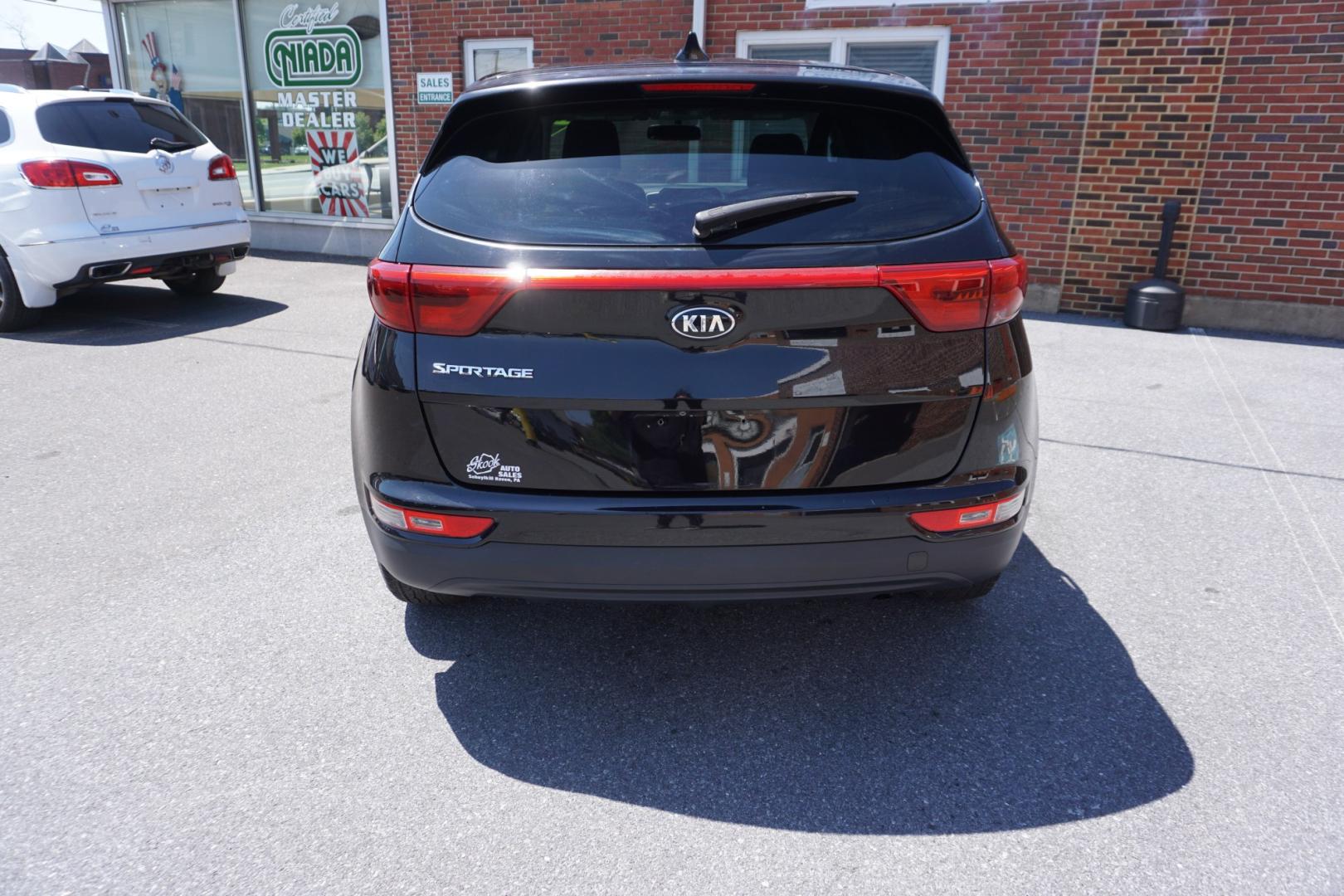 2019 BLACK CHERRY KIA SPORTAGE LX (KNDPMCAC8K7) with an 2.4L I4 engine, AUTOMATIC transmission, located at 312 Centre Ave, Schuylkill Haven, PA, 17972, (570) 593-5278, 40.638130, -76.177383- Photo#8