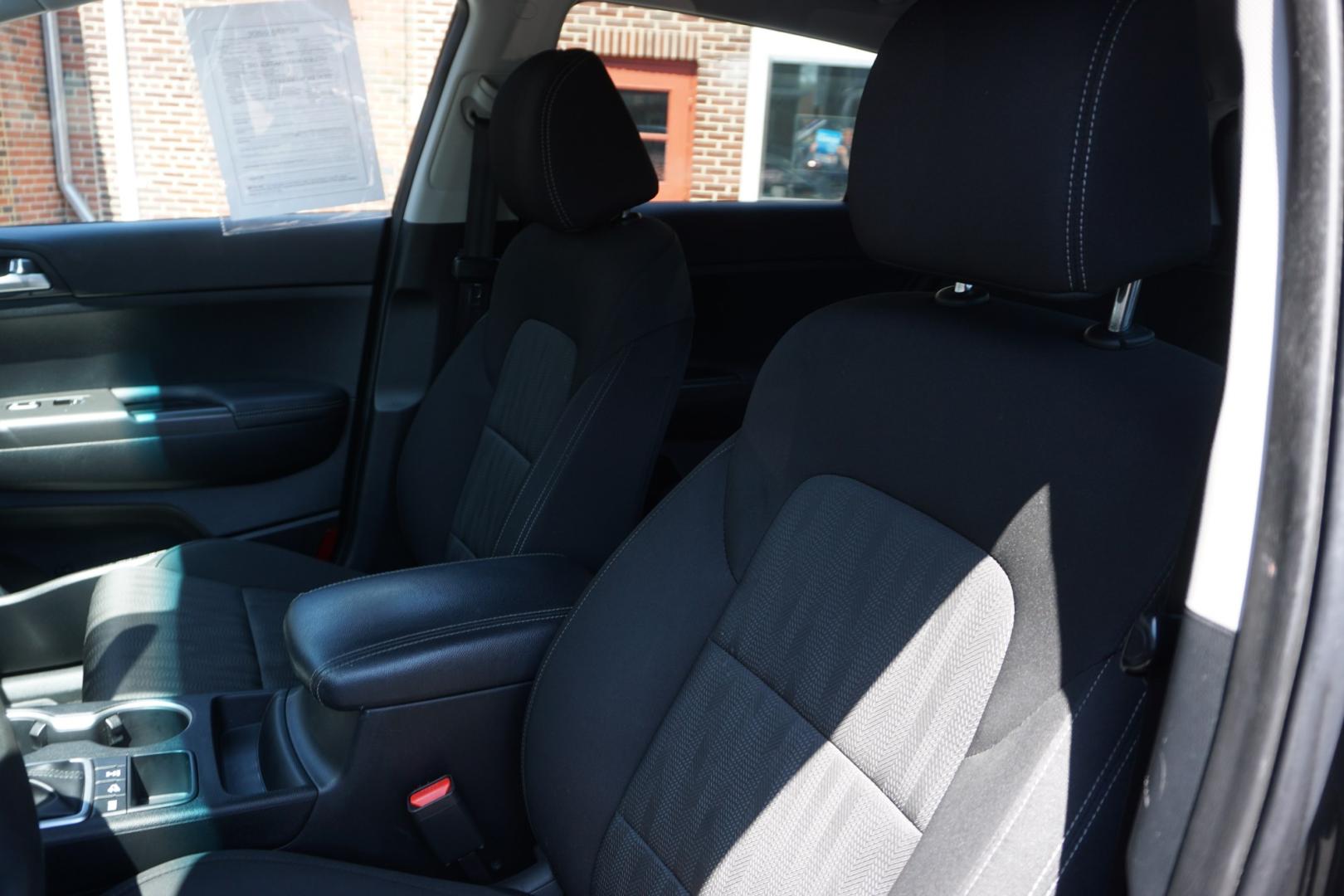 2019 BLACK CHERRY KIA SPORTAGE LX (KNDPMCAC8K7) with an 2.4L I4 engine, AUTOMATIC transmission, located at 312 Centre Ave, Schuylkill Haven, PA, 17972, (570) 593-5278, 40.638130, -76.177383- Photo#19