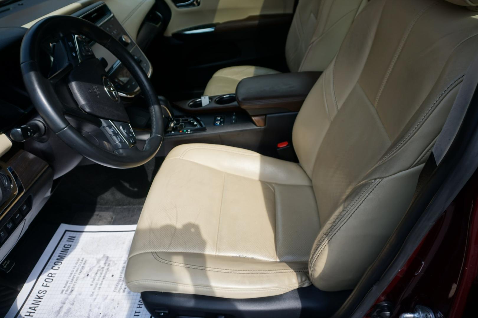 2018 Burgandy /Creme TOYOTA AVALON LIMITED (4T1BK1EBXJU) with an 3.5L V-6 DOHC engine, located at 312 Centre Ave, Schuylkill Haven, PA, 17972, (570) 593-5278, 40.638130, -76.177383 - Photo#19