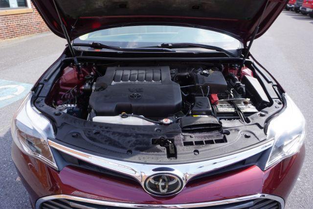 2018 Burgandy /Creme Toyota Avalon Limited (4T1BK1EBXJU) with an 3.5L V-6 DOHC engine, located at 312 Centre Ave, Schuylkill Haven, PA, 17972, (570) 593-5278, 40.638130, -76.177383 - Photo#67