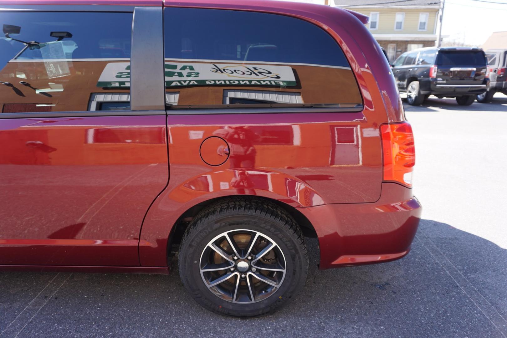 2018 Octane Red Pearlcoat /Black DODGE GRAND CARAVAN SE PLUS (2C4RDGBGXJR) with an Pentastar 3.6L V-6 DOHC engine, located at 312 Centre Ave, Schuylkill Haven, PA, 17972, (570) 593-5278, 40.638130, -76.177383- Photo#6