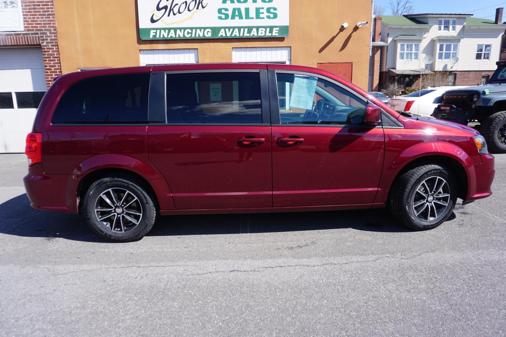 2018 Octane Red Pearlcoat /Black DODGE GRAND CARAVAN SE PLUS (2C4RDGBGXJR) with an Pentastar 3.6L V-6 DOHC engine, located at 312 Centre Ave, Schuylkill Haven, PA, 17972, (570) 593-5278, 40.638130, -76.177383- Photo#9