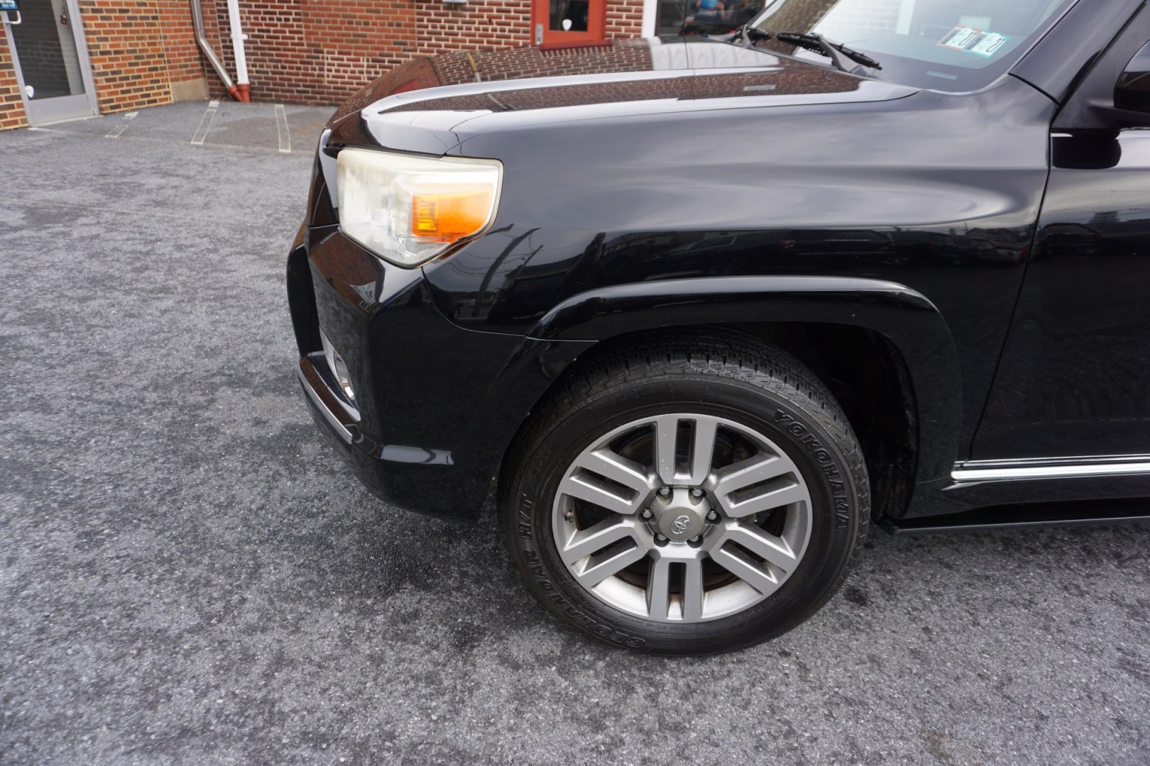 2012 Black TOYOTA 4RUNNER LIMITED (JTEBU5JRXC5) with an 4L V-6 DOHC engine, located at 312 Centre Ave, Schuylkill Haven, PA, 17972, (570) 593-5278, 40.638130, -76.177383 - Photo#3