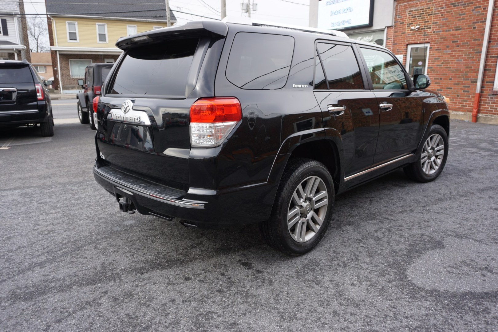 2012 Black TOYOTA 4RUNNER LIMITED (JTEBU5JRXC5) with an 4L V-6 DOHC engine, located at 312 Centre Ave, Schuylkill Haven, PA, 17972, (570) 593-5278, 40.638130, -76.177383 - Photo#9