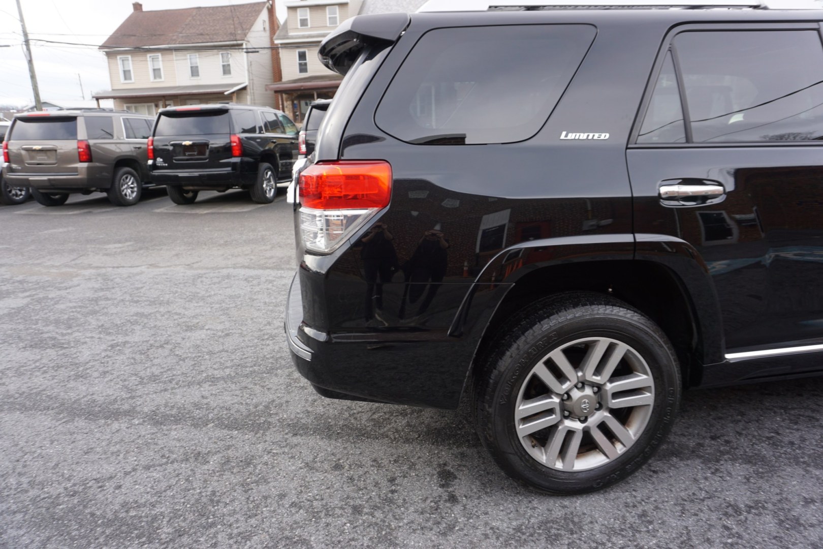 2012 Black TOYOTA 4RUNNER LIMITED (JTEBU5JRXC5) with an 4L V-6 DOHC engine, located at 312 Centre Ave, Schuylkill Haven, PA, 17972, (570) 593-5278, 40.638130, -76.177383 - Photo#10