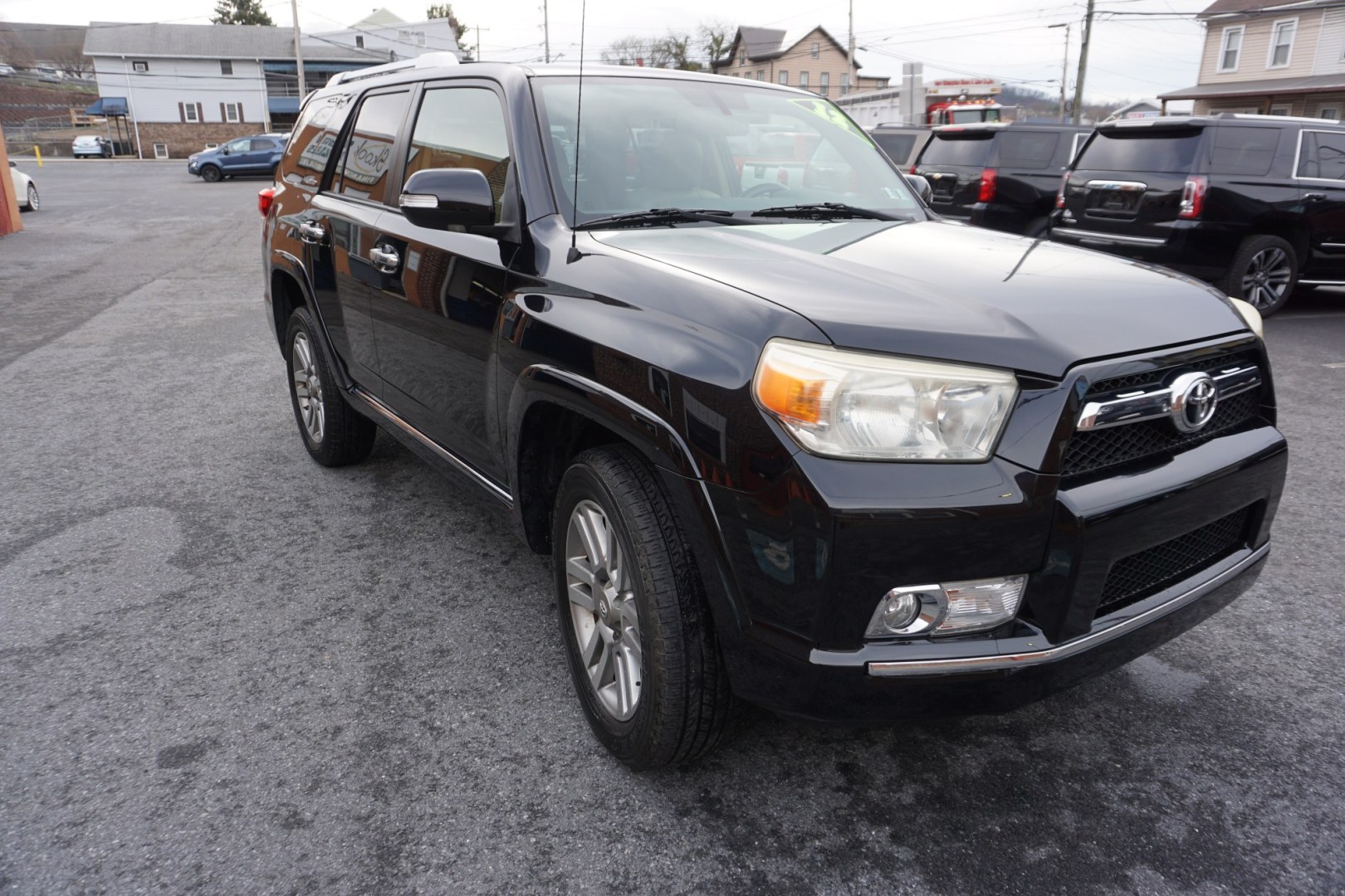 2012 Black TOYOTA 4RUNNER LIMITED (JTEBU5JRXC5) with an 4L V-6 DOHC engine, located at 312 Centre Ave, Schuylkill Haven, PA, 17972, (570) 593-5278, 40.638130, -76.177383 - Photo#13