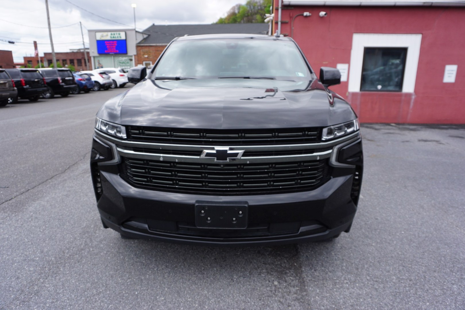 2022 Black /Jet Black/Victory Red CHEVROLET SUBURBAN RST (1GNSKEKDXNR) , located at 312 Centre Ave, Schuylkill Haven, PA, 17972, (570) 593-5278, 40.638130, -76.177383 - Photo#1
