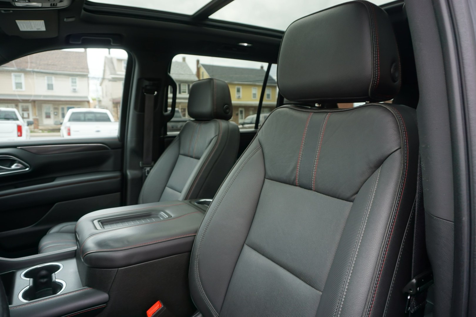 2022 Black /Jet Black/Victory Red CHEVROLET SUBURBAN RST (1GNSKEKDXNR) , located at 312 Centre Ave, Schuylkill Haven, PA, 17972, (570) 593-5278, 40.638130, -76.177383 - Photo#14