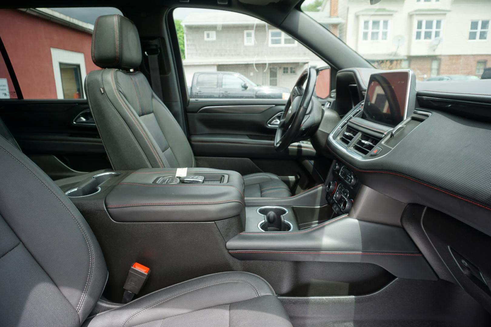 2022 Black /Jet Black/Victory Red CHEVROLET SUBURBAN RST (1GNSKEKDXNR) , located at 312 Centre Ave, Schuylkill Haven, PA, 17972, (570) 593-5278, 40.638130, -76.177383 - Photo#34