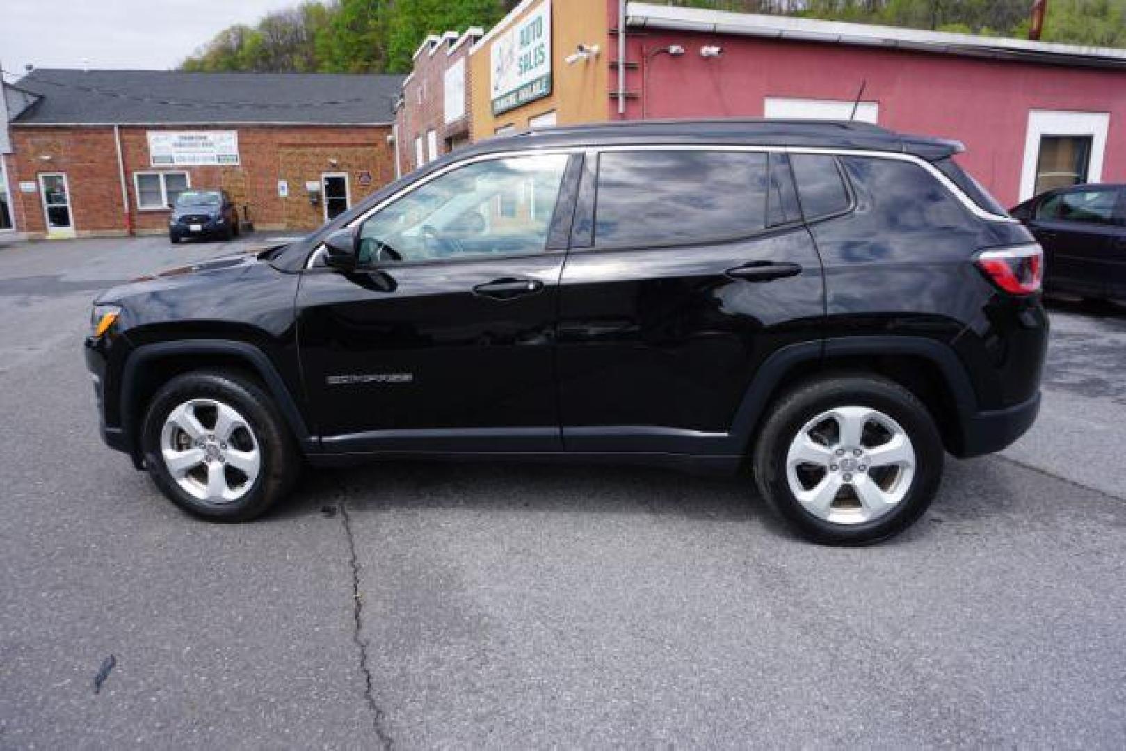 2017 Diamond Black Crystal Pearlcoat /Black Jeep New Compass Latitude 4x4 (3C4NJDBB8HT) with an Tigershark MultiAir 2.4L I-4 variable valve contro engine, located at 312 Centre Ave, Schuylkill Haven, PA, 17972, (570) 593-5278, 40.638130, -76.177383 - Photo#0