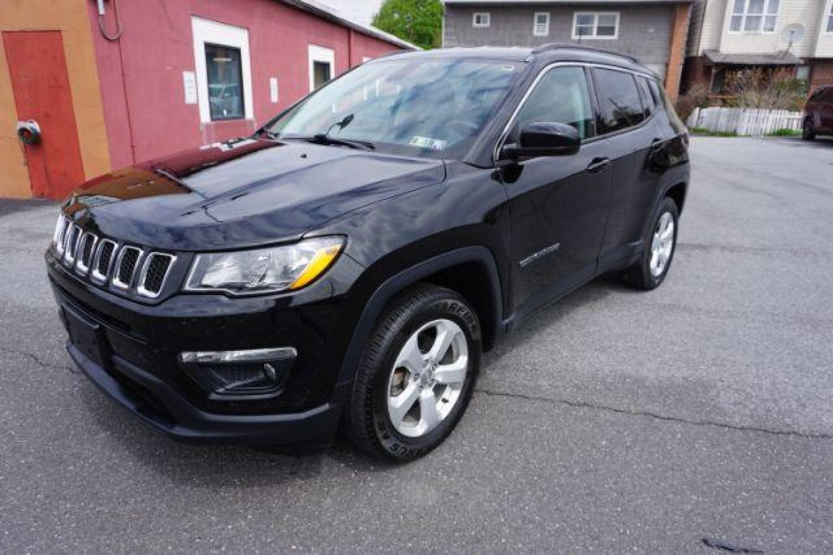 2017 Diamond Black Crystal Pearlcoat /Black Jeep New Compass Latitude 4x4 (3C4NJDBB8HT) with an Tigershark MultiAir 2.4L I-4 variable valve contro engine, located at 312 Centre Ave, Schuylkill Haven, PA, 17972, (570) 593-5278, 40.638130, -76.177383 - Photo#2