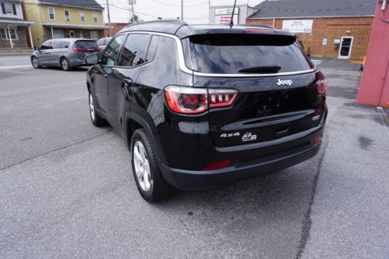 2017 Diamond Black Crystal Pearlcoat /Black Jeep New Compass Latitude 4x4 (3C4NJDBB8HT) with an Tigershark MultiAir 2.4L I-4 variable valve contro engine, located at 312 Centre Ave, Schuylkill Haven, PA, 17972, (570) 593-5278, 40.638130, -76.177383 - Photo#7