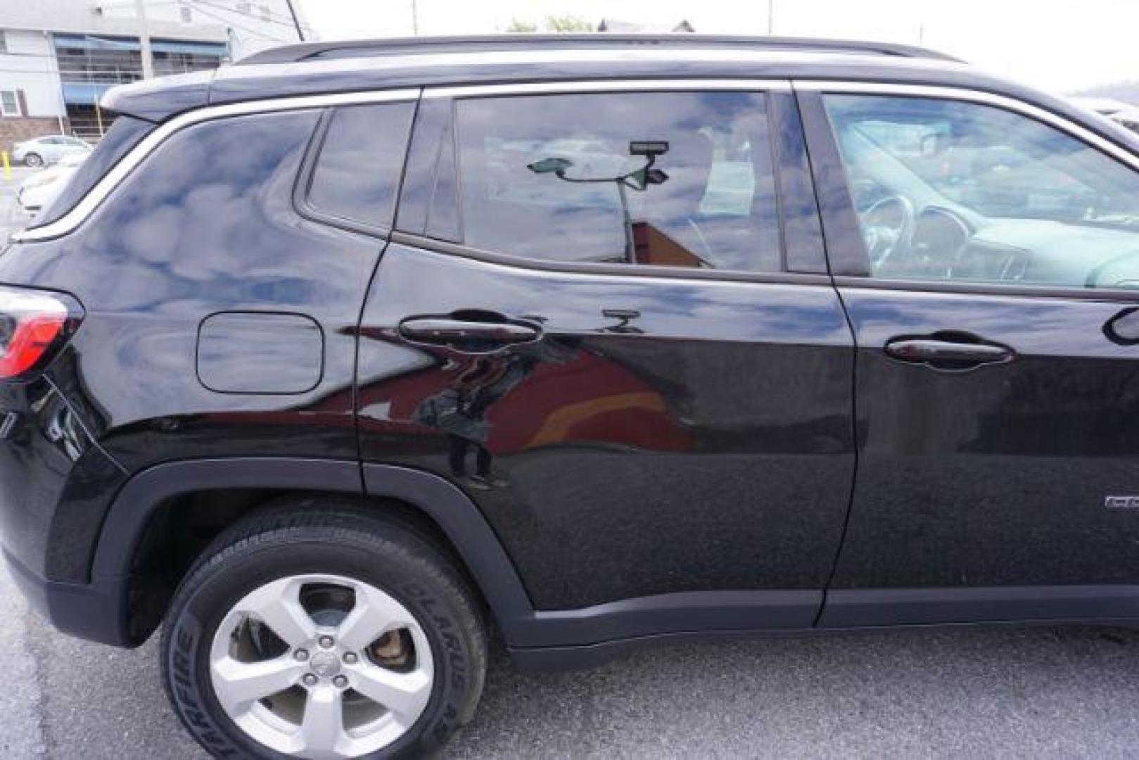 2017 Diamond Black Crystal Pearlcoat /Black Jeep New Compass Latitude 4x4 (3C4NJDBB8HT) with an Tigershark MultiAir 2.4L I-4 variable valve contro engine, located at 312 Centre Ave, Schuylkill Haven, PA, 17972, (570) 593-5278, 40.638130, -76.177383 - Photo#13